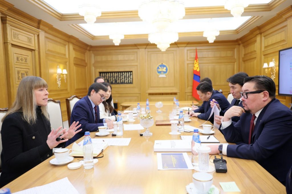 M13d040FtROUj7Swl6V0