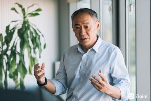 dh3a1j_Munkhsukh_2_x974