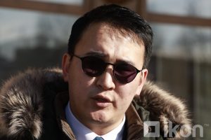 qh6vto__PA_5213_x974