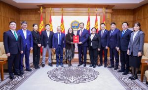 reqgmx_23c382cfd97246958556a450d70a39fa_x974