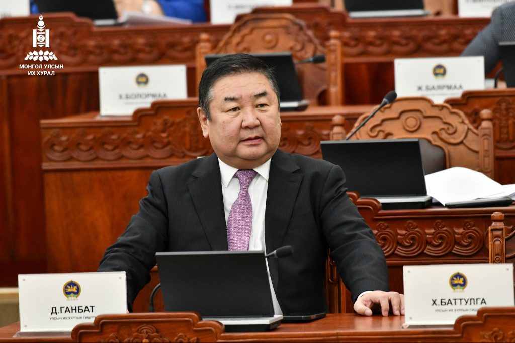 Д.Ганбат Баянхонгорт хэрэгжиж байгаа Хөдөө аж ахуйн кластер төсөлд аудит оруулмаар байна