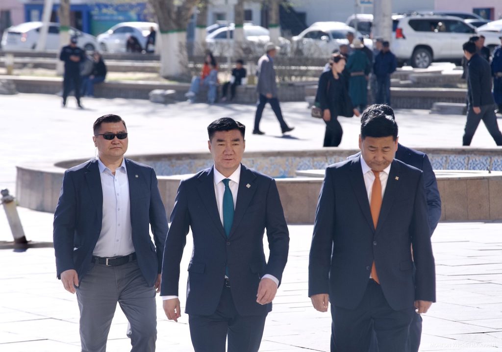 a087eb605a714dff945745ed5c48179c