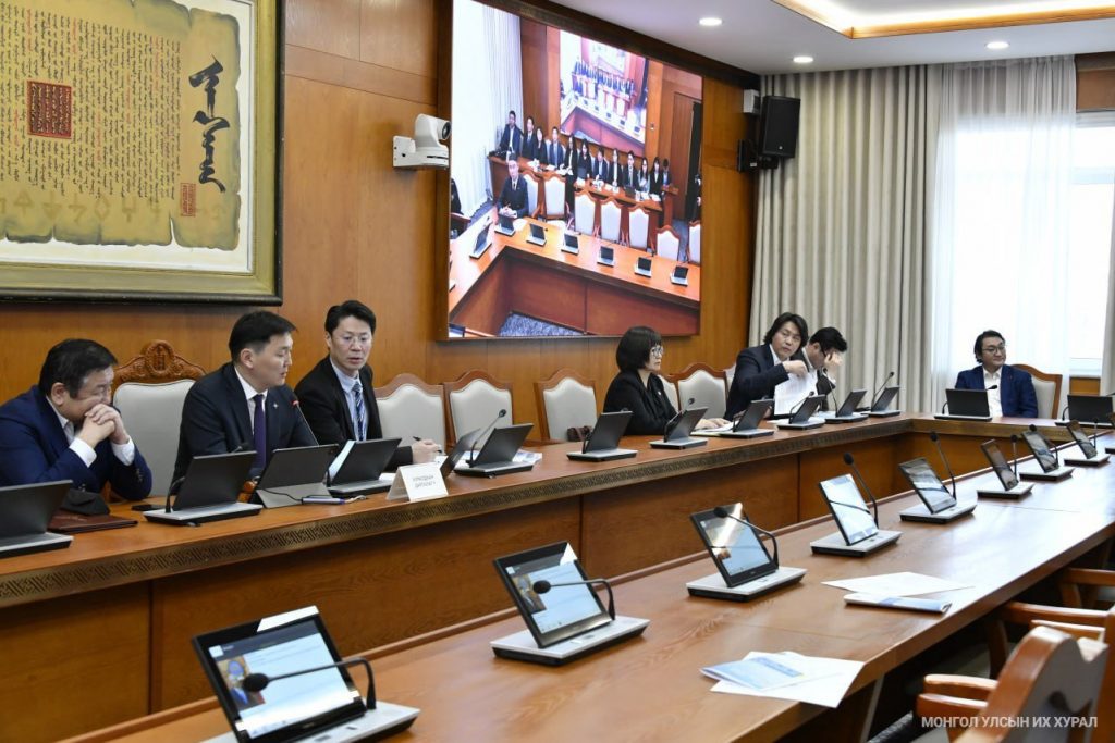 uk6riy_2b685fe30bdf4dc1b2ae02a226827429_x974