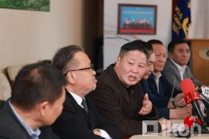 yj5yfe_MPA40411_1__x974