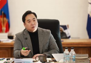 А.Баяр ШУТИС-ийн багш нарын бүтээсэн бүх төрлийн 22автомат хаалт онгойлгодог чип”-ийг нийслэлээс дэмжиж 9 дүүрэгт суурилуулна