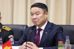 Д.БАТЛУТ БАТЛАН ХАМГААЛАХ САЛБАР ЗЭВСЭГТ ХҮЧИНД УЛС ТӨРИЙН ОРОЛЦООТОЙ НЭГ Ч ТОМИЛГОО ХИЙХГҮЙ