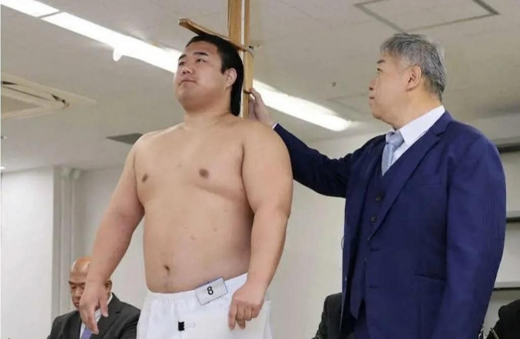 dqhe6h_sukhbat-a-senshu-university-graduate-says-i-want-to-become-v0-57pxyhphdkbg1_x974(1)