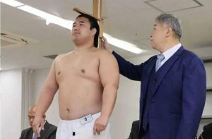 dqhe6h_sukhbat-a-senshu-university-graduate-says-i-want-to-become-v0-57pxyhphdkbg1_x974(1)